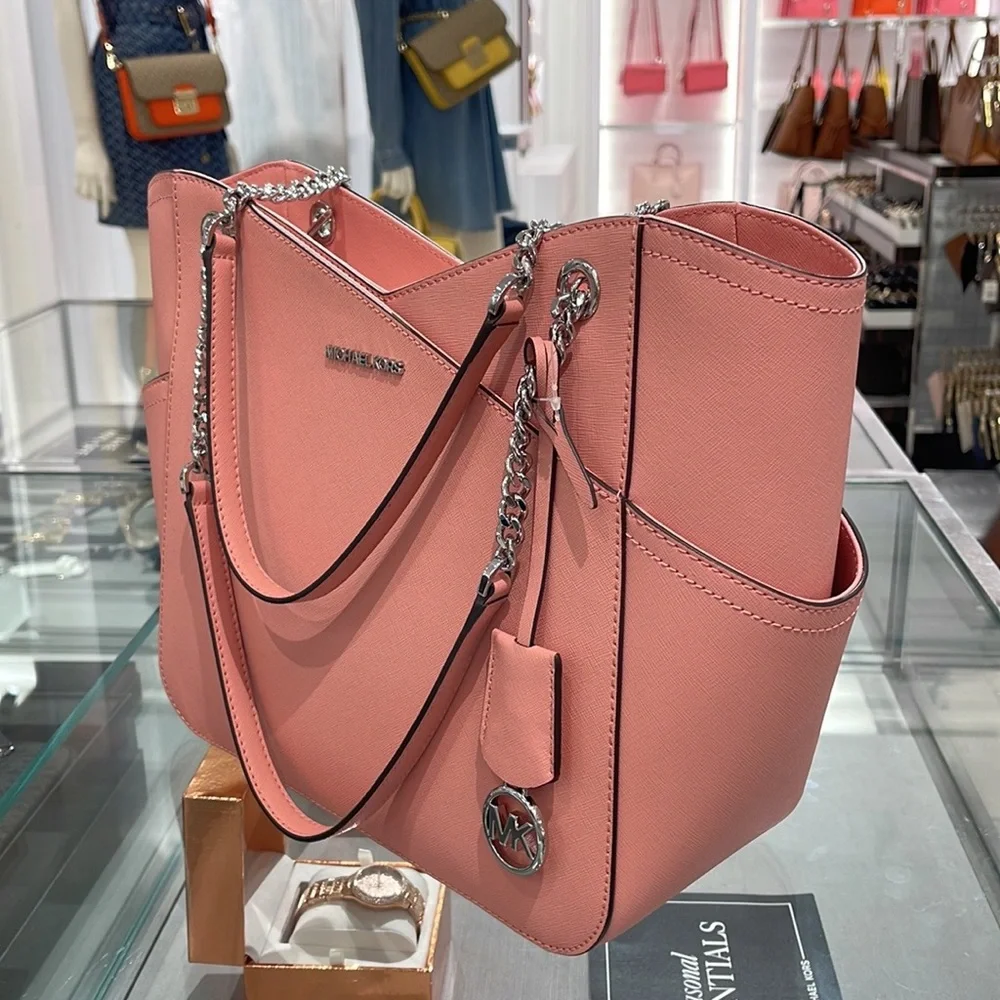 MICHAEL KORS
Jet Set Large X Chain Saffiano Leather Shoulder Tote HandBag
NWT - Picture 13 of 16